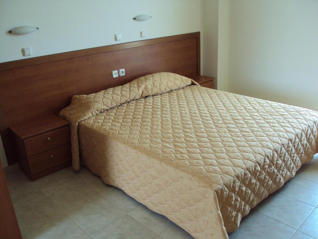 Al Mare Apartments Afantou Habitación foto